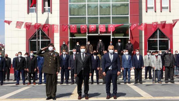Erciş'in 103'üncü kurtuluş yılında tedbirli kutlama