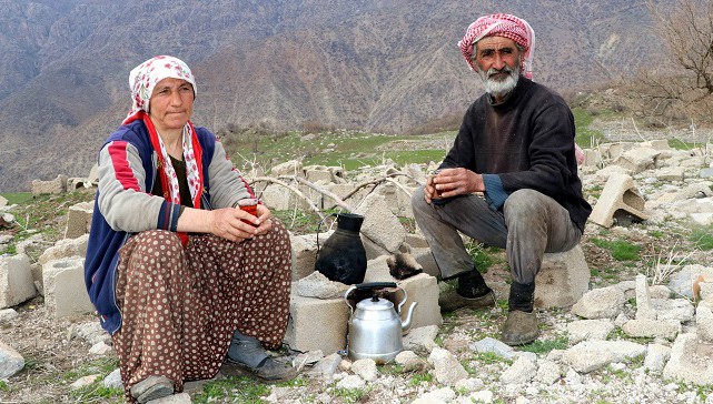 Tek başlarına yaşıyorlar, virüsten korkmuyorlar