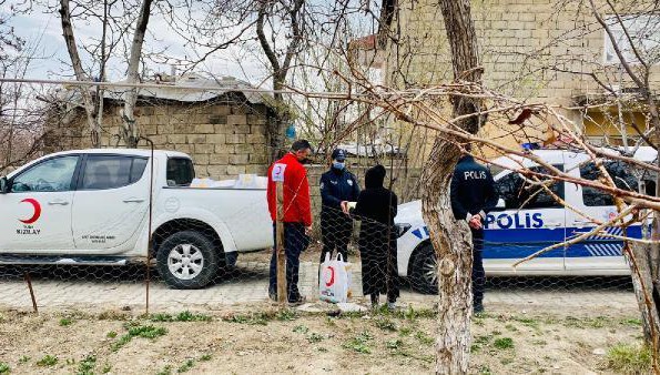 Van'da şiddet mağduru kadınlara hem yardım hem bilgilendirme