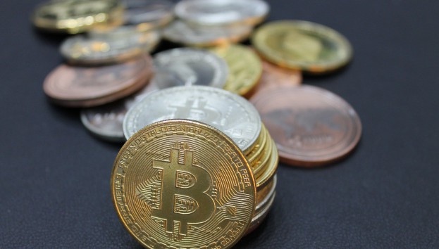 Bitcoin'de sert düşüş sürüyor