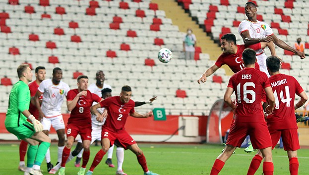 A Milli Takım Futbol Takımı, Gine ile berabere kaldı