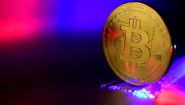 El Salvador'da Bitcoin'in yasal para birimi olarak kullanılmasına onay