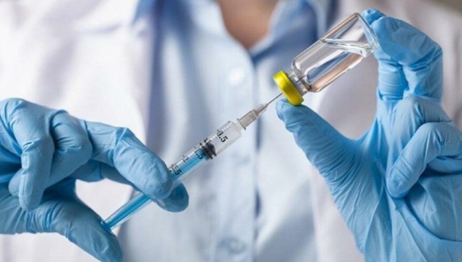 İki doz aşısını yaptıranların sayısı 20 milyonu geçti