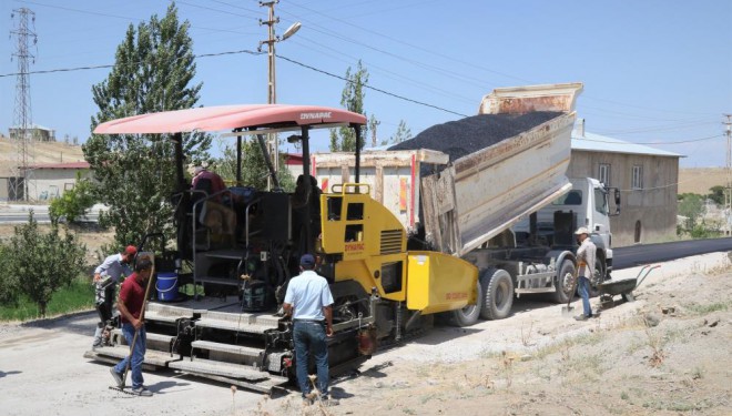 Van Büyükşehir Belediyesinden asfalt çalışması