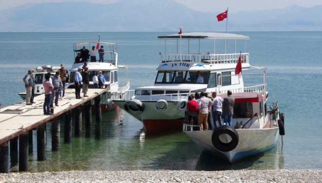 Van'da 61 kişinin öldüğü tekne faciasında dava ertelendi
