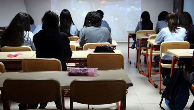Alevilerle ilgili skandal ifadelerde bulunun öğretmen hakkında karar