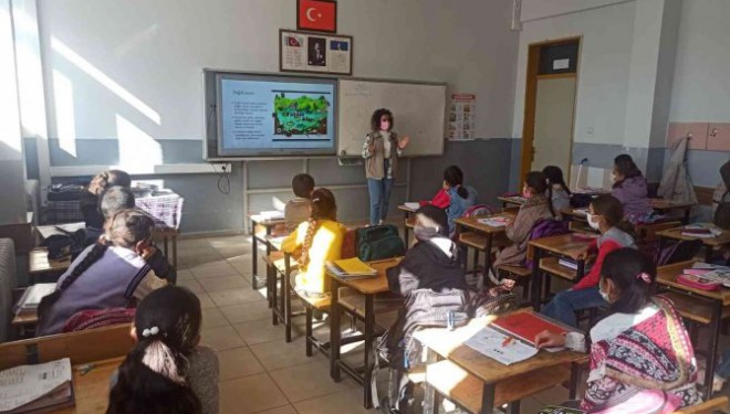 Gürpınarlı öğrencilere 'Biyolojik çeşitlilik' eğitimi