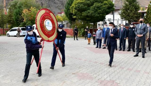 Çatak'ta 29 Ekim Cumhuriyet Bayramı kutlamaları