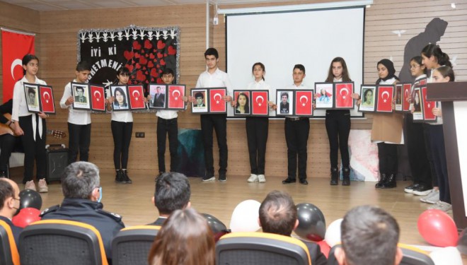 Başkale’de 24 Kasım Öğretmenler Günü kutlandı