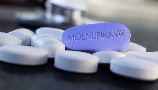 Bakan Koca: 'Molnupiravir ilacının tedavi rehberine eklenmesine karar verilmiştir'