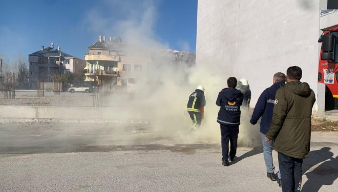 Muradiye'de trafo yangını