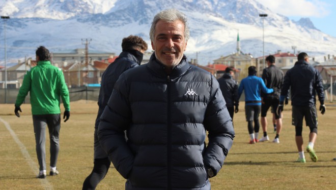 Vanspor'da istifa depremi...