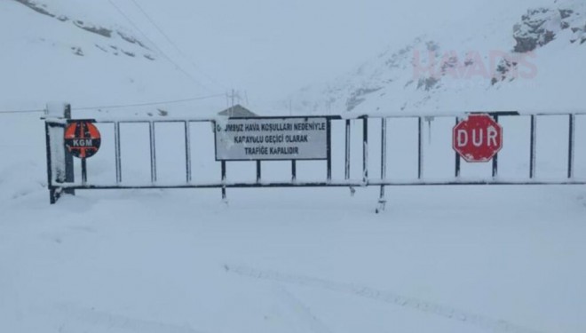 Van-Gürpınar ile Van-Bitlis karayolu ulaşıma kapandı