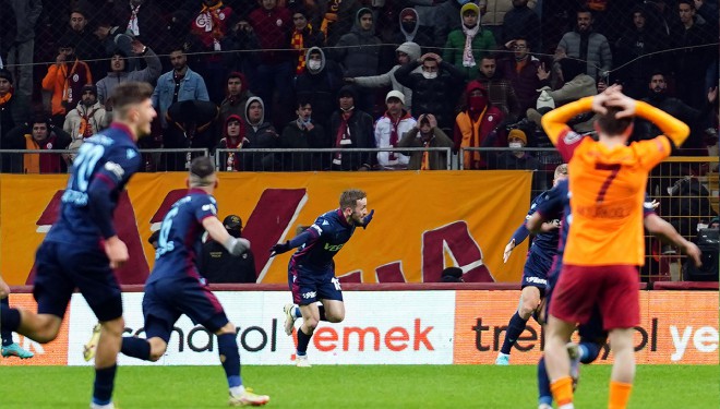 Galatasaray evinde Trabzonspor'a mağlup oldu!