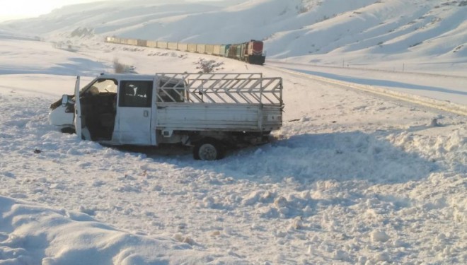 Van’da hemzemin geçitte trafik kazası; 1 yaralı