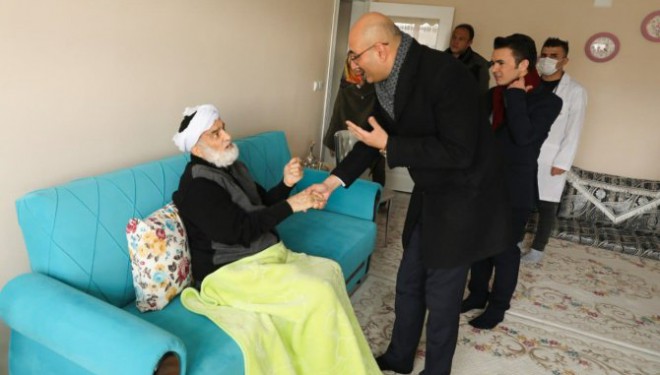 Başkan Vekili Aydın'dan yaşlılara ziyaret