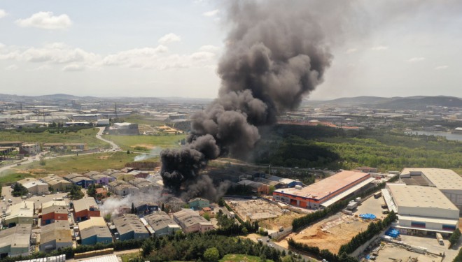 Tuzla'da fabrikada şiddetli patlama: 3 kişi hayatını kaybetti!