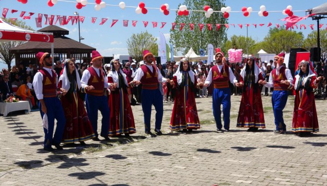 Van’da 19 Mayıs Atatürk’ü Anma, Gençlik ve Spor Bayramı