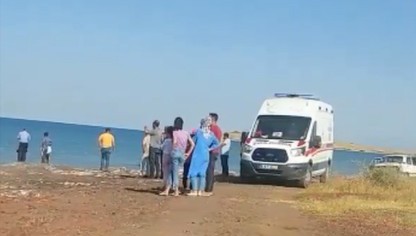 Can simidi ile Van Gölü'nde sürüklenen çocuğu jandarma kurtardı