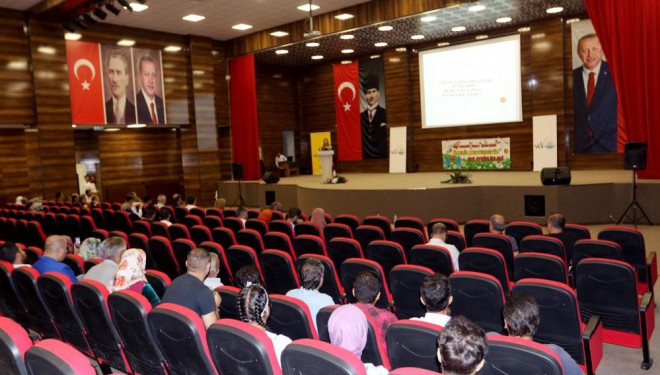 Van’da özel gereksinimli ailelere bilgilendirme semineri