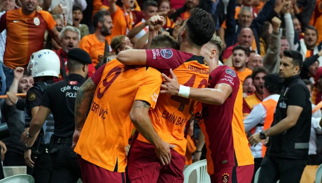 10 kişi kalan Galatasaray uzatmalarda sonuca ulaştı