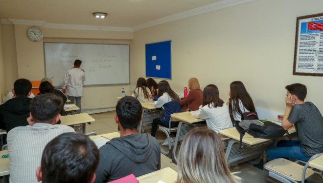 İpekyolu Sürekli Eğitim Merkezi’nde eğitim-öğretim sezonuna başladı