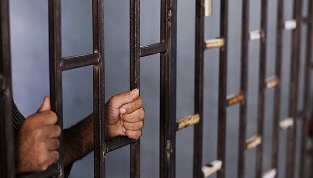Van Barosu: Hapishanede muhalif gazete ve kanallar yasak