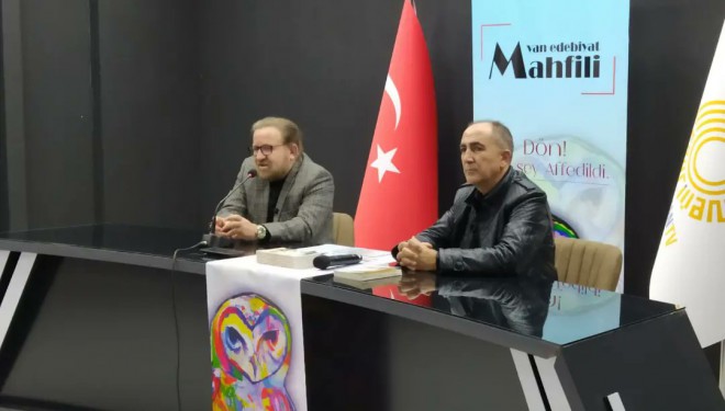 Prof. Dr. Mehmet Çelik, Van'da okurlarıyla buluştu