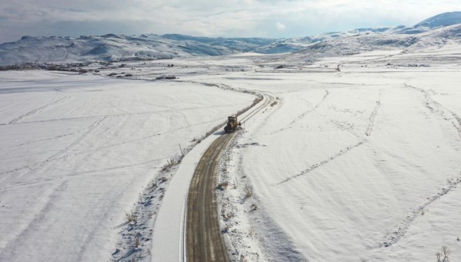 Kardan kapanan yollar tek tek açıldı