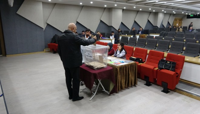 Ertelenen Van TSO başkan seçimleri, yeniden devam ediyor