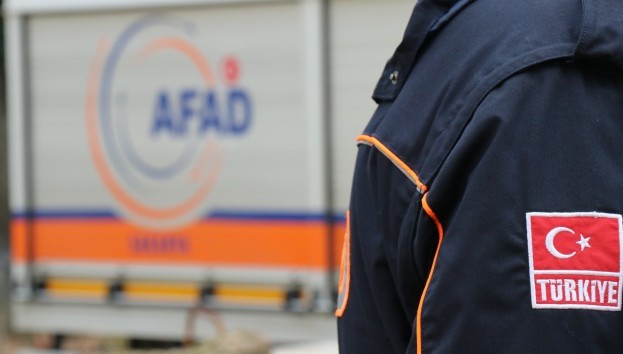 AFAD, konutları hasar gören depremzedeler için destek ödemesi yapacak