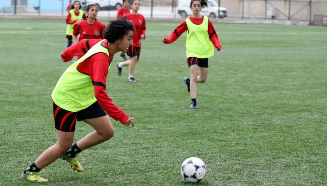 Van Büyükşehir Kadın Futbol Takımı yeni sezona hazır