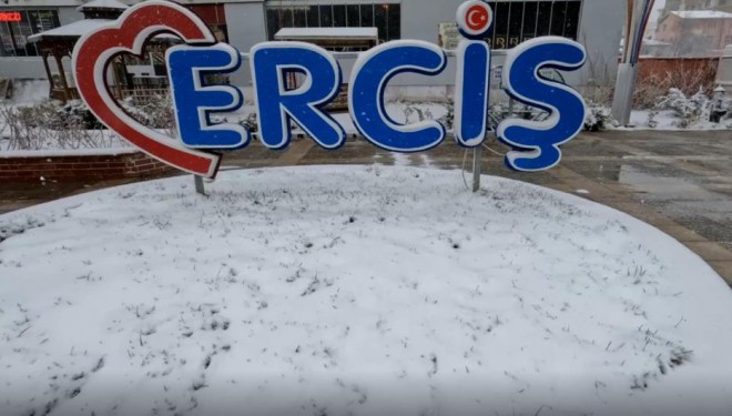 Erciş’te Mart ayı karlı bitti