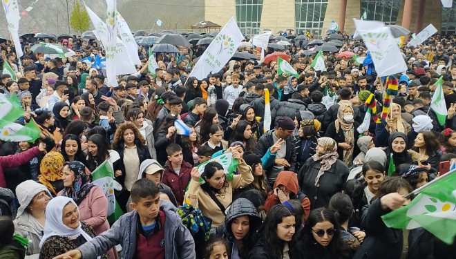 Demirtaş, Hakkari mitingine mesaj gönderdi: Kendi başına vekillik peşinde koşanlar bizi üzüyor