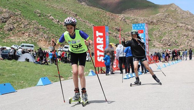 Yüksekova, 18 yıl aranın ardından Tekerlekli Kayak Şampiyonası'na ev sahipliği yaptı