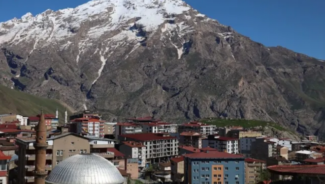 Hakkari'de seçim: Demirtaş kimi demişse, oyumuzu ona vereceğiz