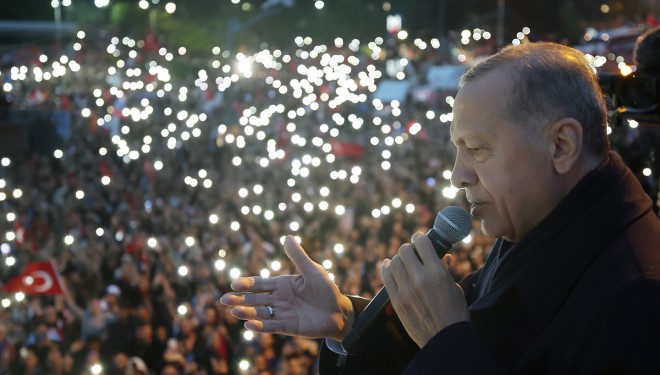 Erdoğan yeniden Cumhurbaşkanı, gözler yeni kabinede