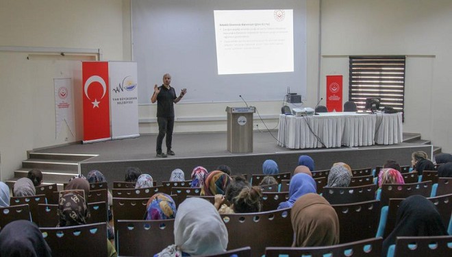 Van’da ‘Mahremiyet ve İstismar’ konulu seminer düzenlendi