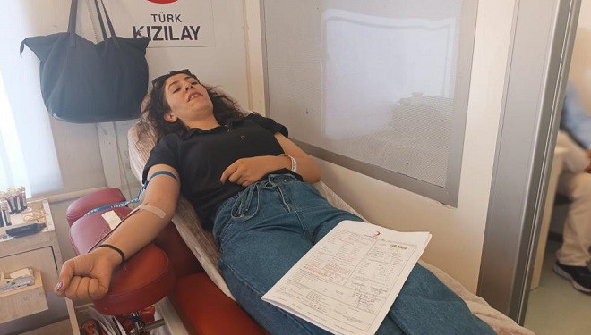 Çaldıranlı kadınlardan kan bağışı