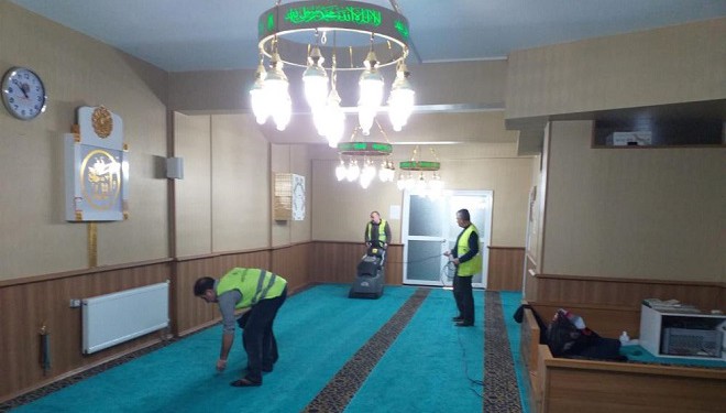 İpekyolu’nda ibadethaneler temizleniyor