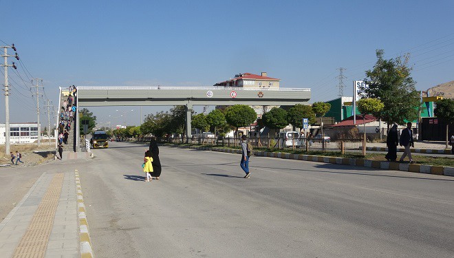Vanlı öğrencilerin okul(suzluk) çilesi!