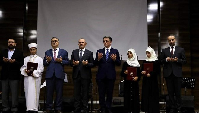 Van'da 270 hafız için icazet töreni yapıldı