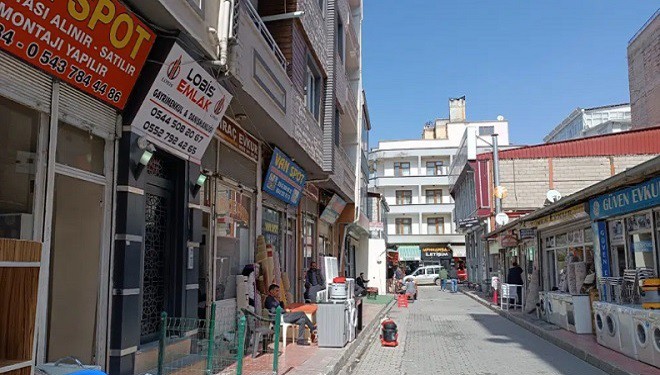 Van’da halk, krizden dolayı spotçulara yöneliyor