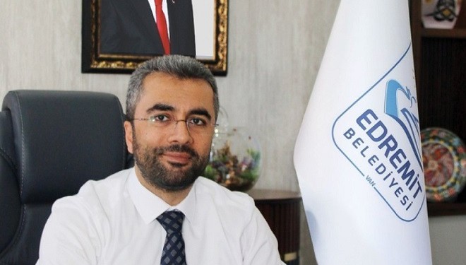 Edremit Belediyesi'nden YYÜ’de okuyan öğrencilere ulaşım müjdesi
