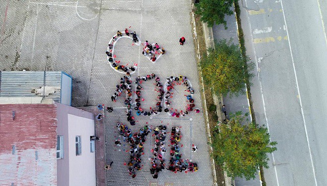 Çatak’ta Cumhuriyeti'nin 100. yıl koreografisi