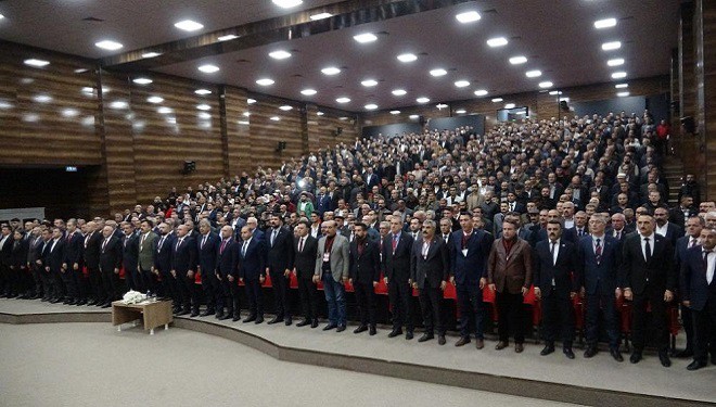 Van'da MHP tarafından '2024’e Doğru, Diyar Diyar Anadolu' toplantısı gerçekleştirildi