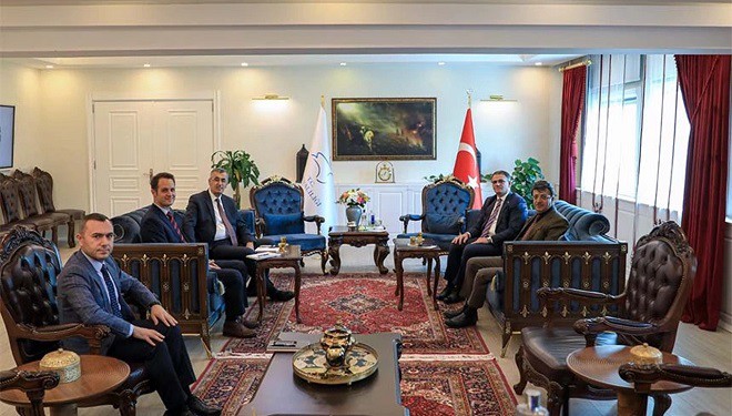 Dışişleri Bakanlığı Van temsilcisi Serdar Cengiz, Vali Balcı'yı ziyaret etti