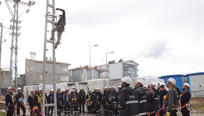 VEDAŞ’tan saha personeline güvenli çalışma eğitimi