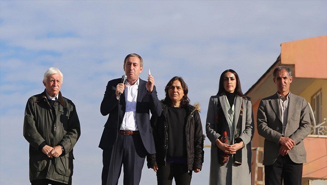 Bakırhan Van’da konuştu: 'Sen seçilmişleri atanmışlara kurban ediyorsun'