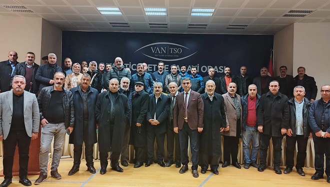 Van Emlakçılar Derneği kongreye gitti! Yeni başkan seçildi